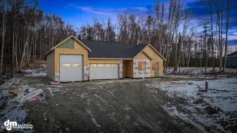 2007 S Laurie Meadows Dr, Wasilla, AK 99623