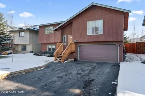 7851 Casey Cir, Anchorage, AK 99507
