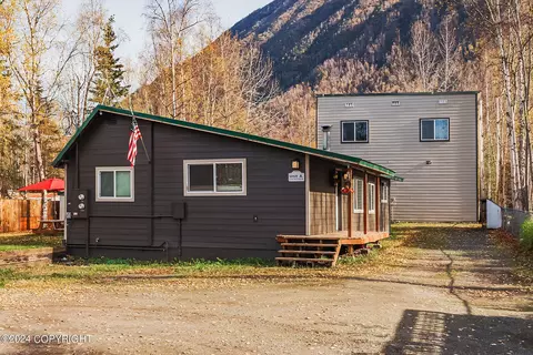 21437 Settlers Dr, Chugiak, AK 99567