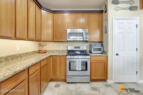 10972 Splendor Loop, Eagle River, AK 99577 photo 18