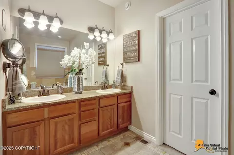 10972 Splendor Loop, Eagle River, AK 99577 photo 28