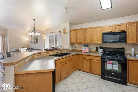 8920 Meadow Park Cir, Eagle River, AK 99577 photo 14