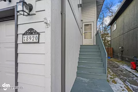 8920 Meadow Park Cir, Eagle River, AK 99577 photo 4