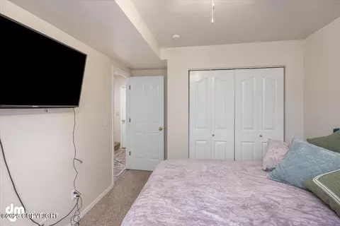 8920 Meadow Park Cir, Eagle River, AK 99577 photo 24