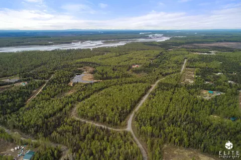 69282 S Mckinley Vis Lp, Willow, AK 99688 photo 2