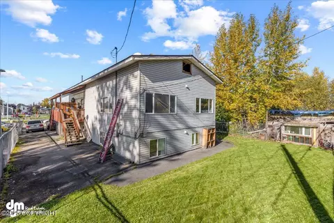 403 Irwin St, Anchorage, AK 99508 photo 3