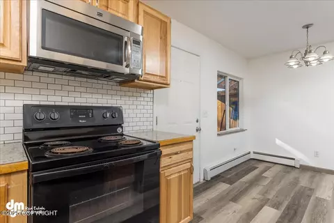403 Irwin St, Anchorage, AK 99508 photo 14