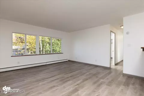 403 Irwin St, Anchorage, AK 99508 photo 8