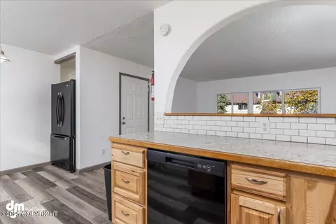 403 Irwin St, Anchorage, AK 99508 photo 15