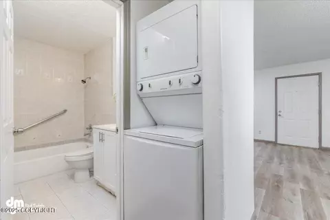 403 Irwin St, Anchorage, AK 99508 photo 25