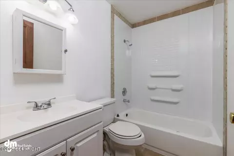 403 Irwin St, Anchorage, AK 99508 photo 35