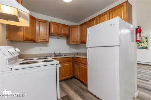 403 Irwin St, Anchorage, AK 99508 photo 30