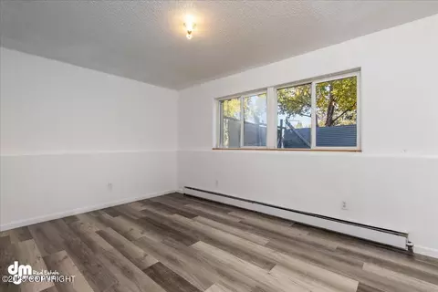 403 Irwin St, Anchorage, AK 99508 photo 33