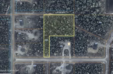 17633 E Janes Ct, Palmer, AK 99645