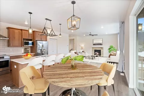 Dining - 17932 Yellowstone Dr, Eagle River, AK 99577 photo 1 of 2