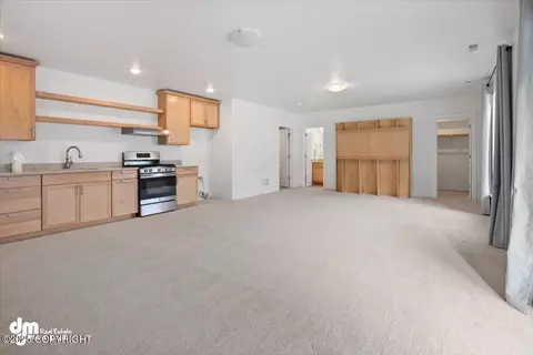 Living - 17932 Yellowstone Dr, Eagle River, AK 99577 photo 8 of 9
