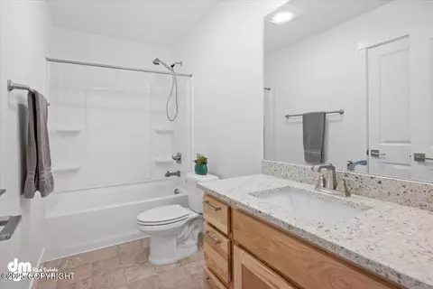 Bath - 17932 Yellowstone Dr, Eagle River, AK 99577 photo 5 of 6