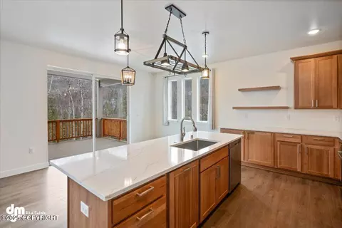 Kitchen - 17932 Yellowstone Dr, Eagle River, AK 99577 photo 3 of 6