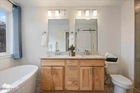 Bath - 17932 Yellowstone Dr, Eagle River, AK 99577 photo 4 of 6