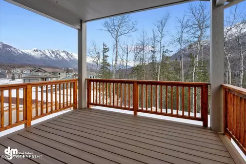 Exterior - 17932 Yellowstone Dr, Eagle River, AK 99577 photo 2 of 10