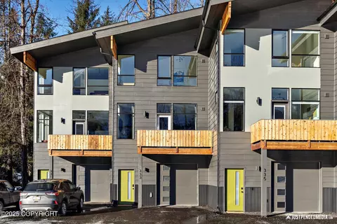 333 Hightower Rd # 7, Girdwood, AK 99587