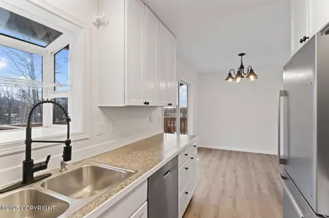 17842 Sanctuary Dr, Eagle River, AK 99577 photo 10