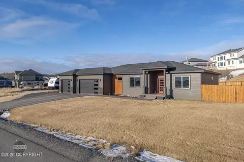 6841 Exquisite Dr, Wasilla, AK 99654