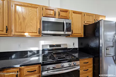 8040 Berry Patch Dr, Anchorage, AK 99502 photo 9