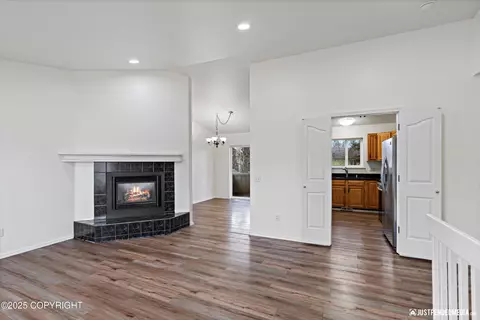 8040 Berry Patch Dr, Anchorage, AK 99502 photo 5
