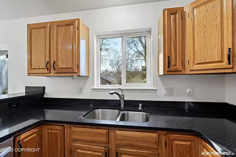 8040 Berry Patch Dr, Anchorage, AK 99502 photo 8