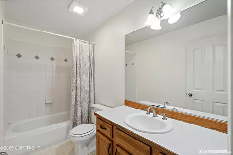 8040 Berry Patch Dr, Anchorage, AK 99502 photo 16