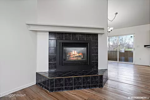 8040 Berry Patch Dr, Anchorage, AK 99502 photo 7