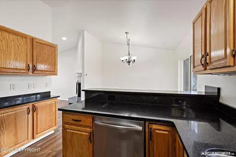 8040 Berry Patch Dr, Anchorage, AK 99502 photo 10