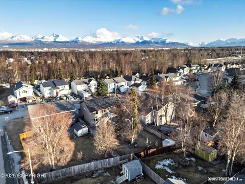 8040 Berry Patch Dr, Anchorage, AK 99502 photo 44