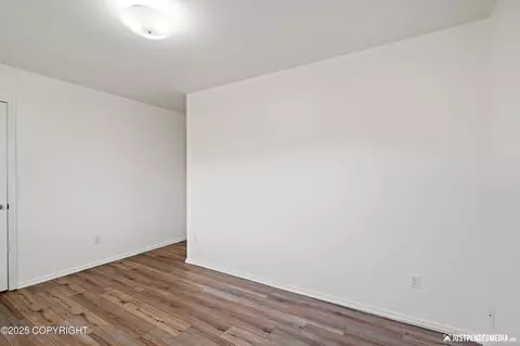 8040 Berry Patch Dr, Anchorage, AK 99502 photo 24