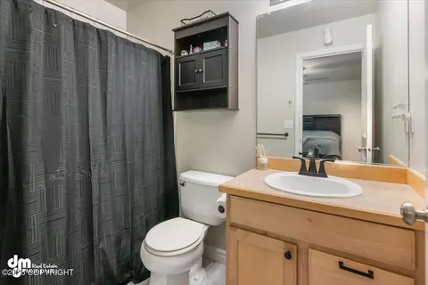 Bath - 20718 Mountainside Dr, Eagle River, AK 99577 photo 1 of 3