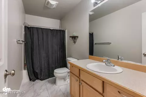 Bath - 20718 Mountainside Dr, Eagle River, AK 99577 photo 2 of 3