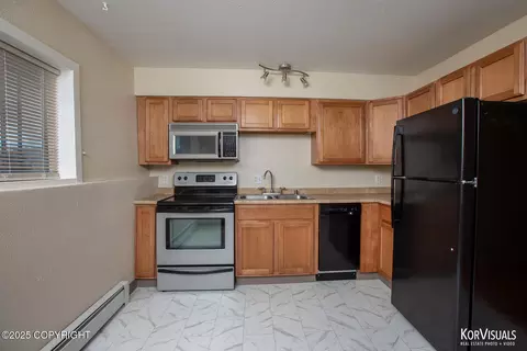Kitchen - 501 E 13th Ave # 8, Anchorage, AK 99501 photo 2 of 3