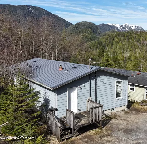 1461 Ketchikan Lakes Rd, Ketchikan, AK 99901