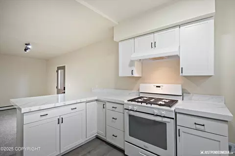 11406 Dawn St, Eagle River, AK 99577 photo 33