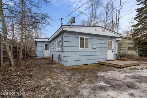 4432 Wright St, Anchorage, AK 99507