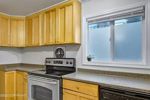 4432 Wright St, Anchorage, AK 99507 photo 40