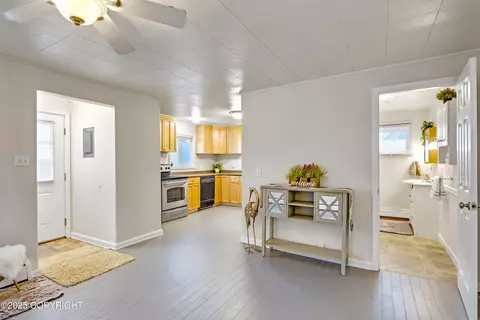 4432 Wright St, Anchorage, AK 99507 photo 3