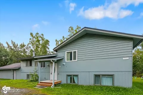 3700 De Armoun Rd, Anchorage, AK 99516