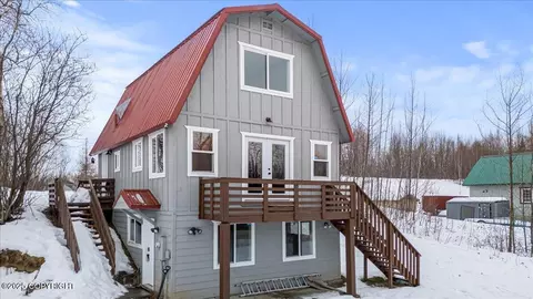 16027 W Platt Rd, Big Lake, AK 99652
