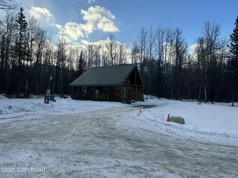 Exterior - 11855 N Wright Way, Sutton, AK 99674 photo 4 of 9