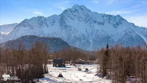 981 S Mary St, Palmer, AK 99645