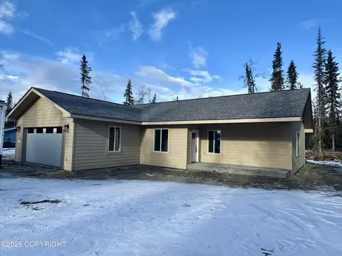 48160 E Helgeson Ave, Soldotna, AK 99669