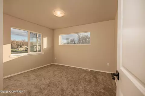 Bedroom - 1594 E Hidden Ranch Loop, Palmer, AK 99645 photo 6 of 9