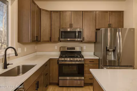 Kitchen - 1594 E Hidden Ranch Loop, Palmer, AK 99645 photo 3 of 3
